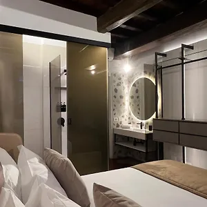 https://affreschi-al-pantheon.it-romehotels.com