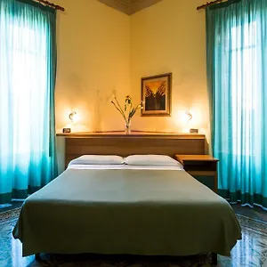 https://hotel-italia-palermo.palermohotels.org